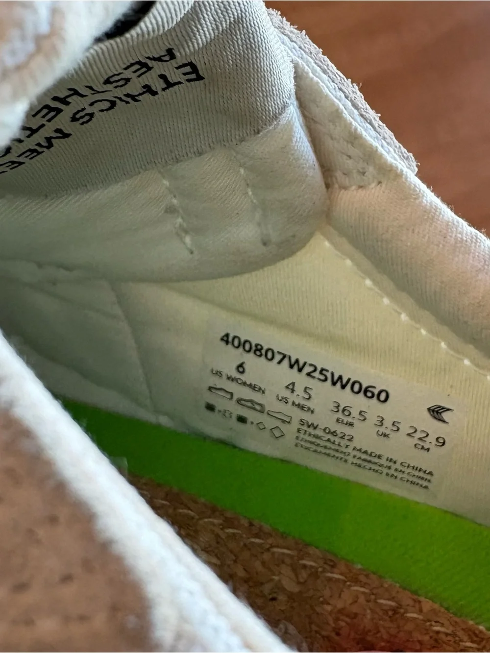 Cariuma Pro Low-Top Black and White Sneakers